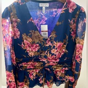 NWT Sofia Vergara top